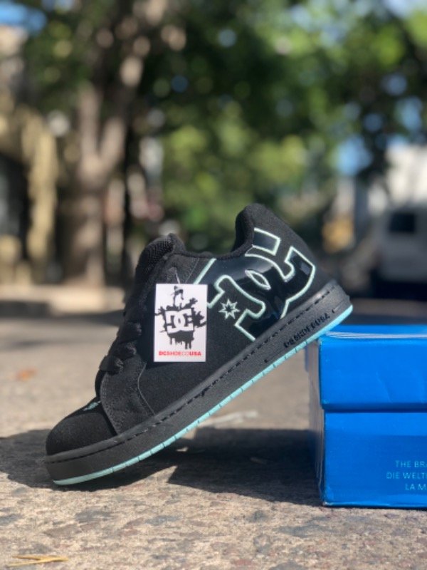 Producto - DC COURT GRAFFIK VERDES Y NEGRAS