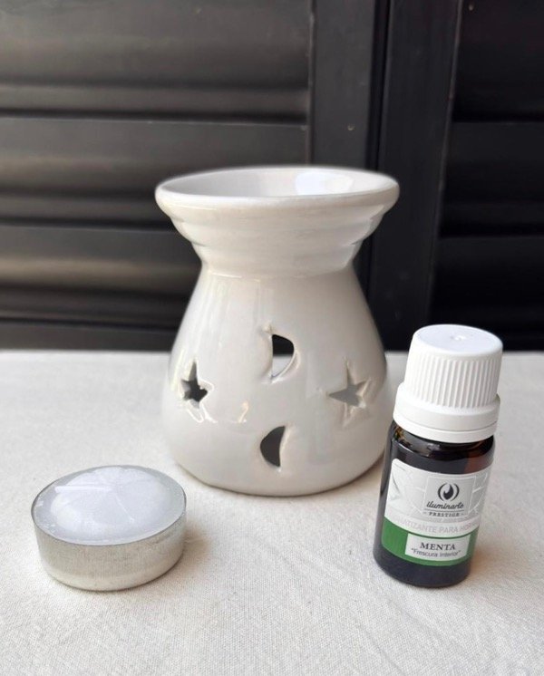 Producto - Hornito luna y estrellas blanco o negro  marca Iluminarte  +12 velas + 1 esencia