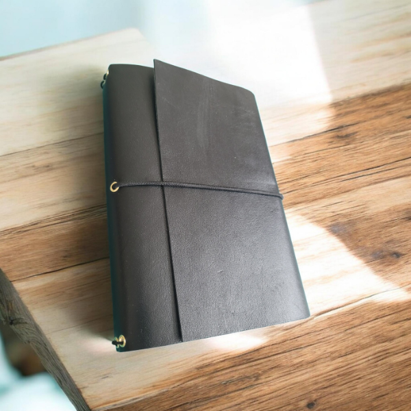 Producto - Midori Cuero A5 (15x21) Negro