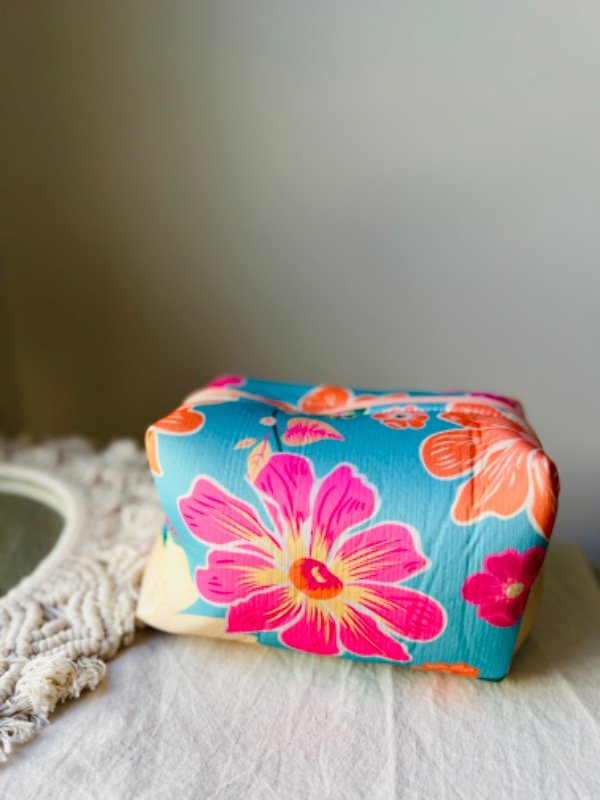 Producto - Cartuchera/portacosmeticos flower verde agua