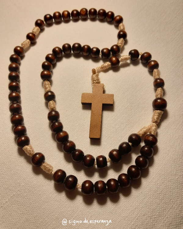 Producto - Rosario con cuentas de madera