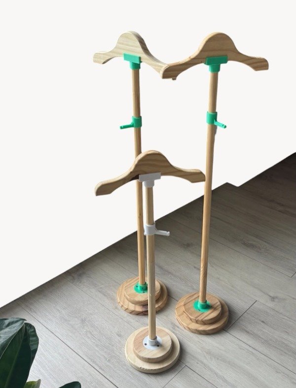 Producto - PERCHERO / MANIQUIE DE PIE