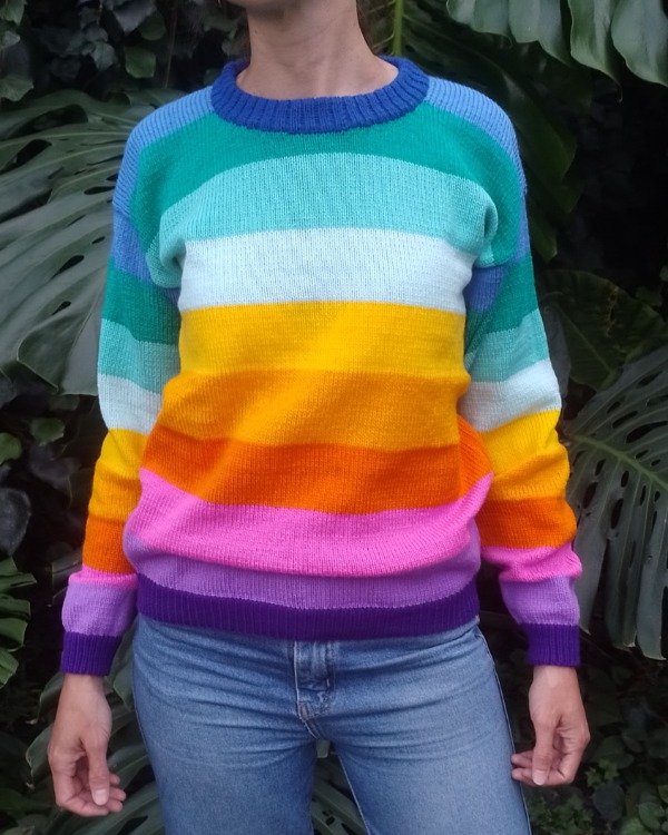 Producto - Sweater Arcoiris (Talle M)