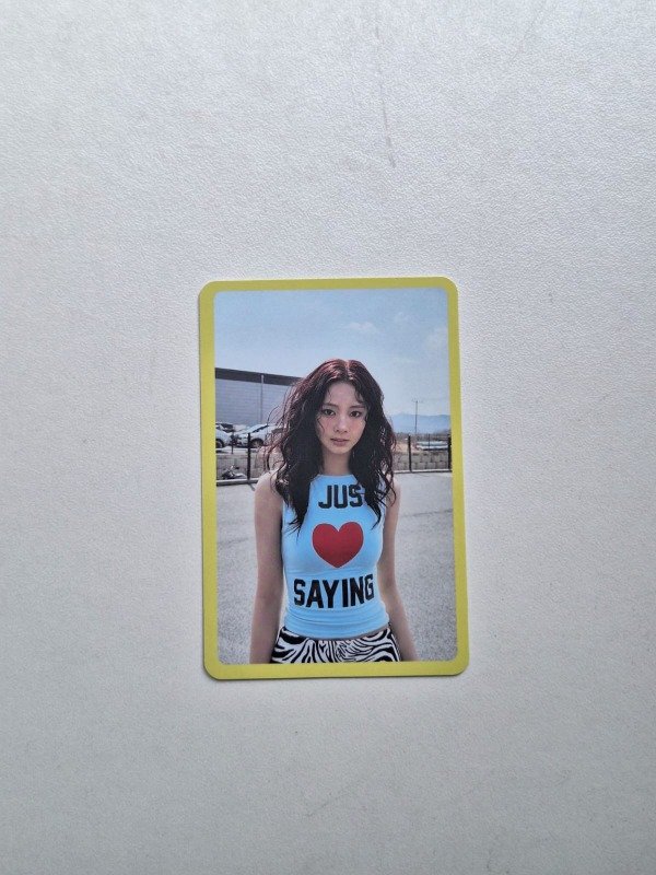 Producto - Tzuyu Twice "This is For" POB (2)