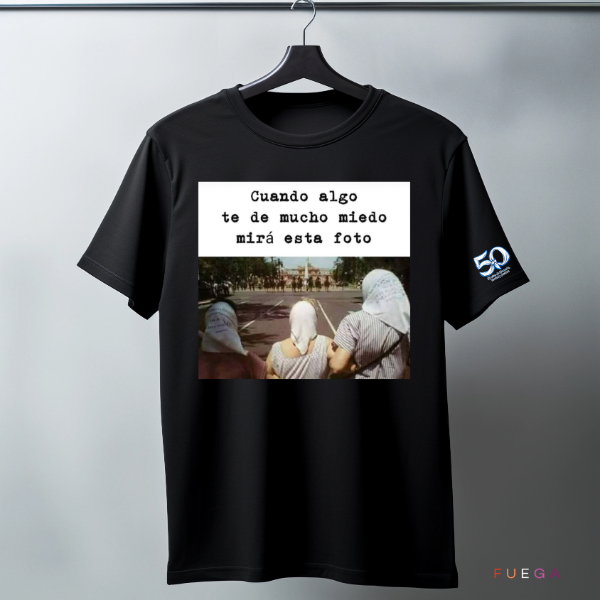 Producto - CUANDO TENGAS MUCHO  MIEDO MIRAR ESTA FOTO