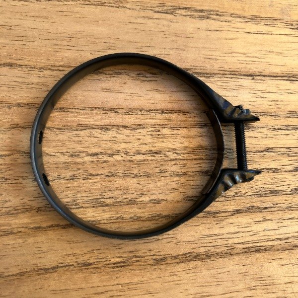 Producto - 410 - Clip aislador 60