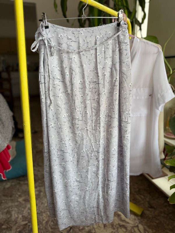 Producto - POLLERA PORTAFOLIO 90S