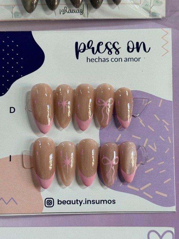 Producto - Press on ojo de gato + moño