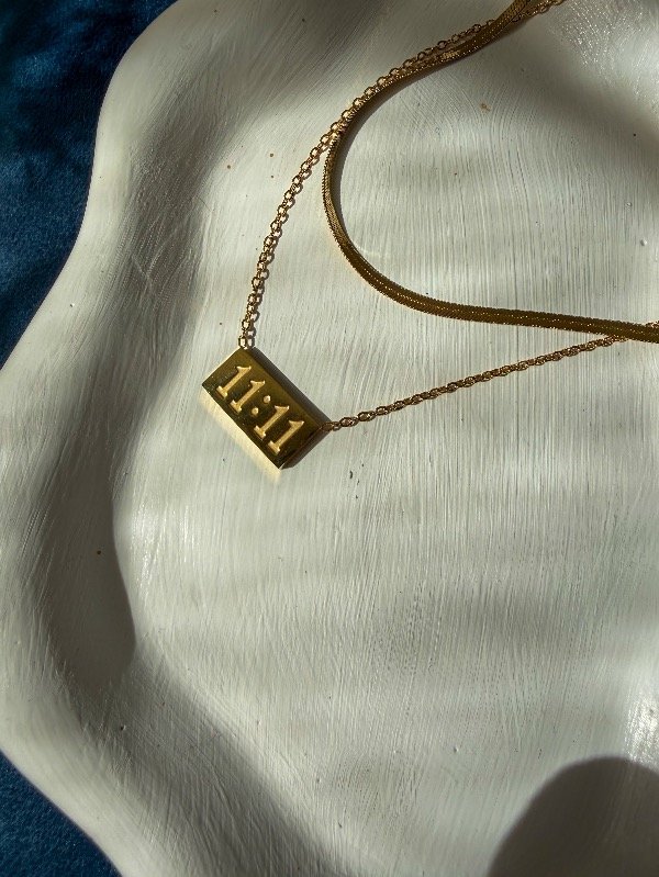 Producto - Collar 11:11 dorado
