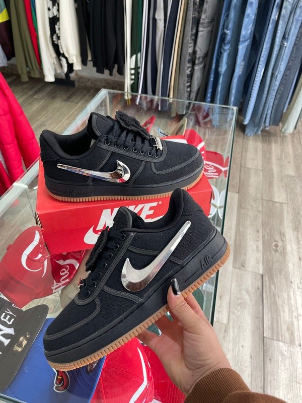 Producto - Nike Air force travis Scott