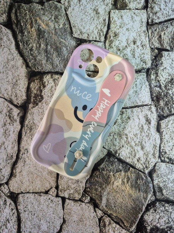 Producto - Funda tpu diseño con strap Iphone 13 nice