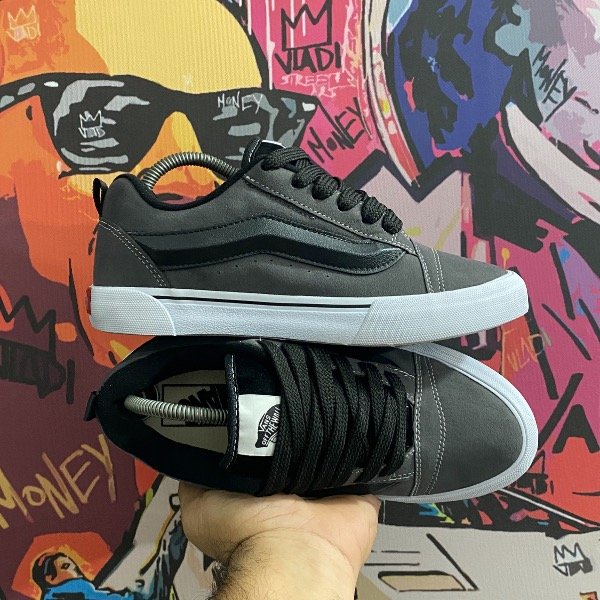 Producto - Vans Knu Grafito