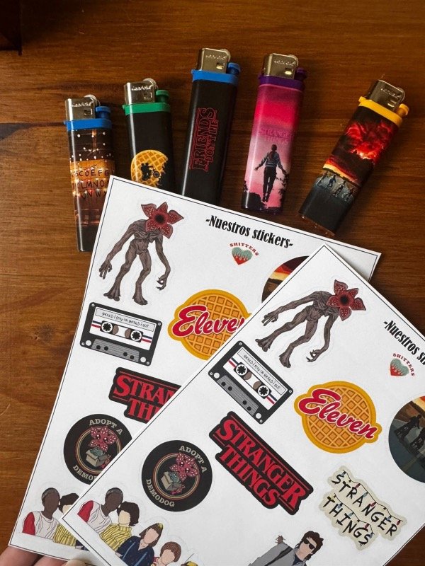 Producto - Cápsula Stranger Things