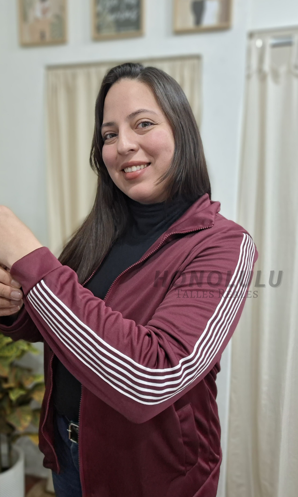 Producto - Campera deportiva Bordo - 4
