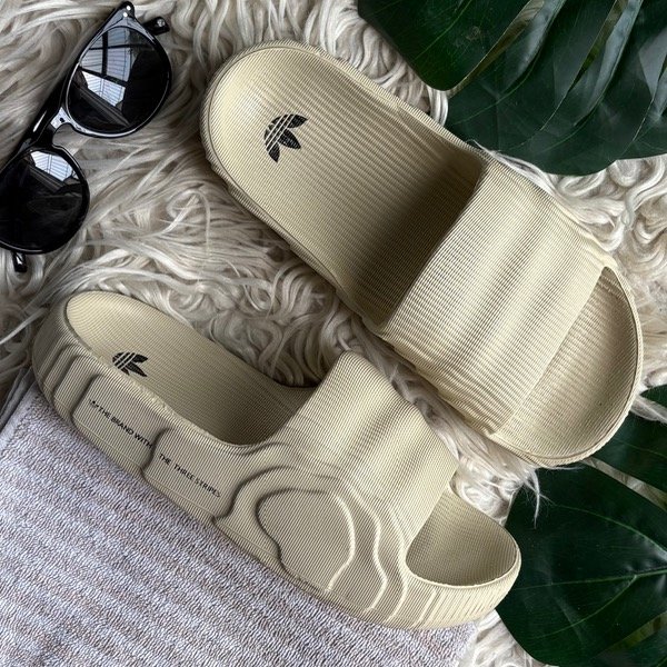 Producto - Adilette Importado Beige