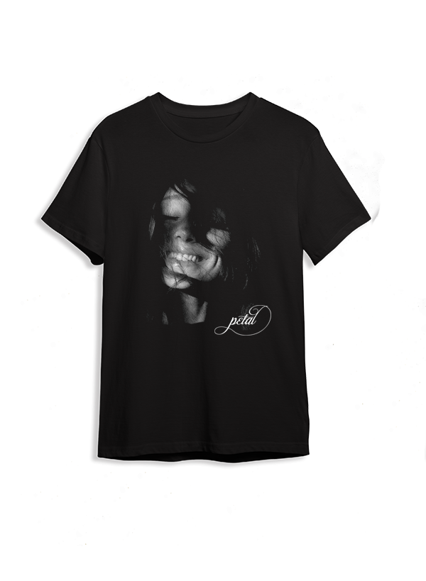 Producto - Remera Ariana Grande Petal