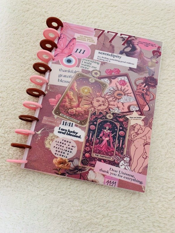 Producto - Cuaderno A4 "Mistico"
