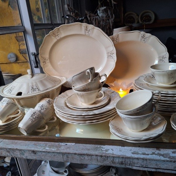 Producto - Platos playos Jacobean Ware Meakin - 3