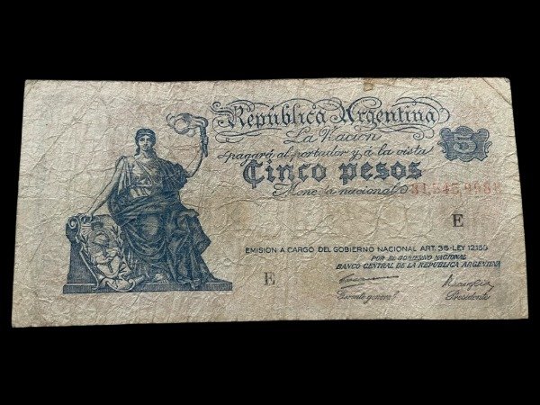 Producto - Argentina (1948) 5 Pesos. Carreras - Maroglio