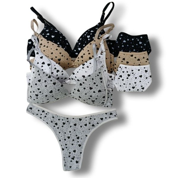 Producto - Conjunto Triángulito Corazones Algodón