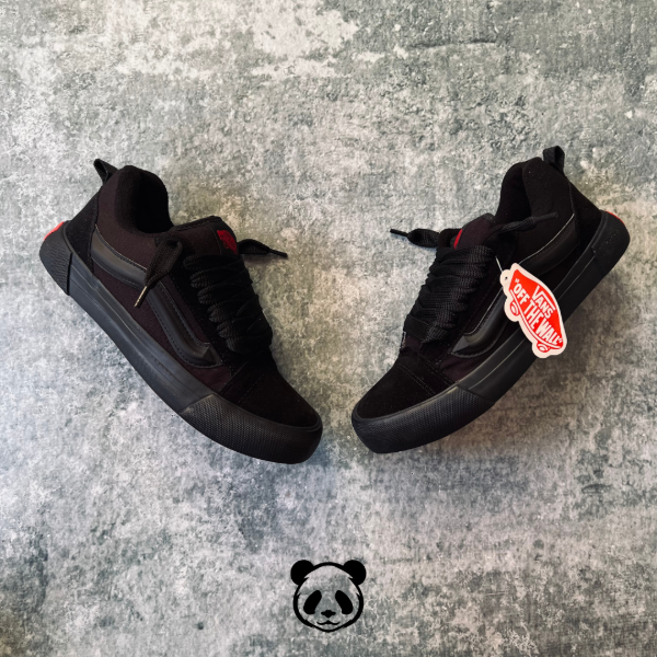 Producto - VANS KNU SKOOL TOTAL BLACK