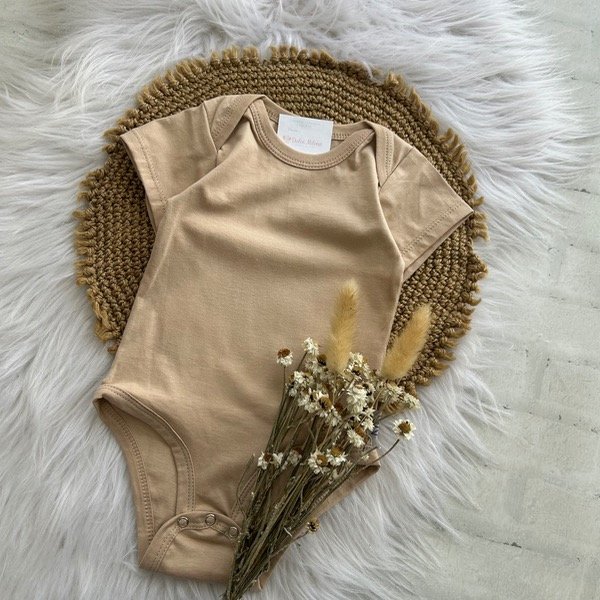 Producto - Body cuello americano beige