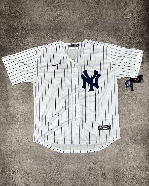 Producto - Casaca New York Pinstripe Blanca