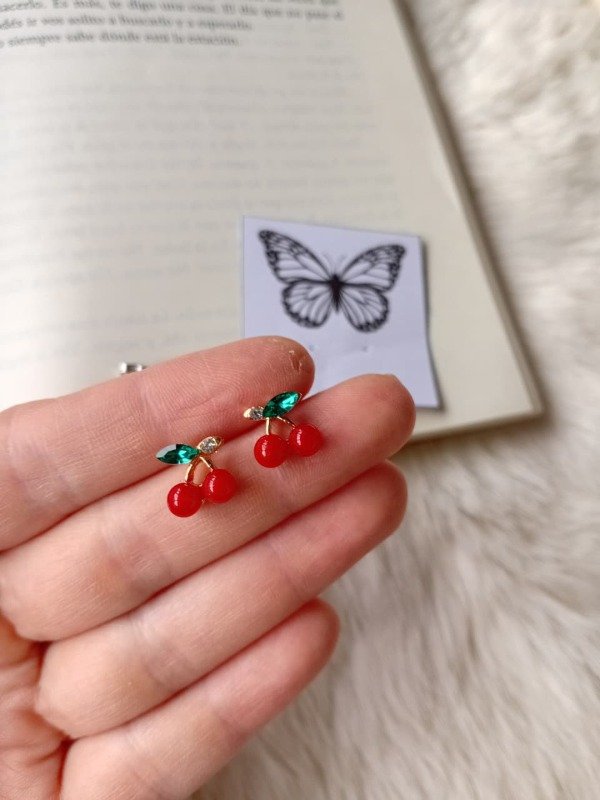 Producto - Aros cherry con strass