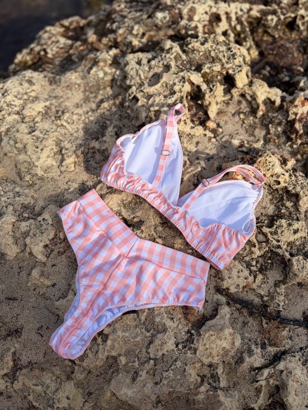Producto - BIKINI KOURI CUADRILLE CON LESS TIRO MEDIO - 1