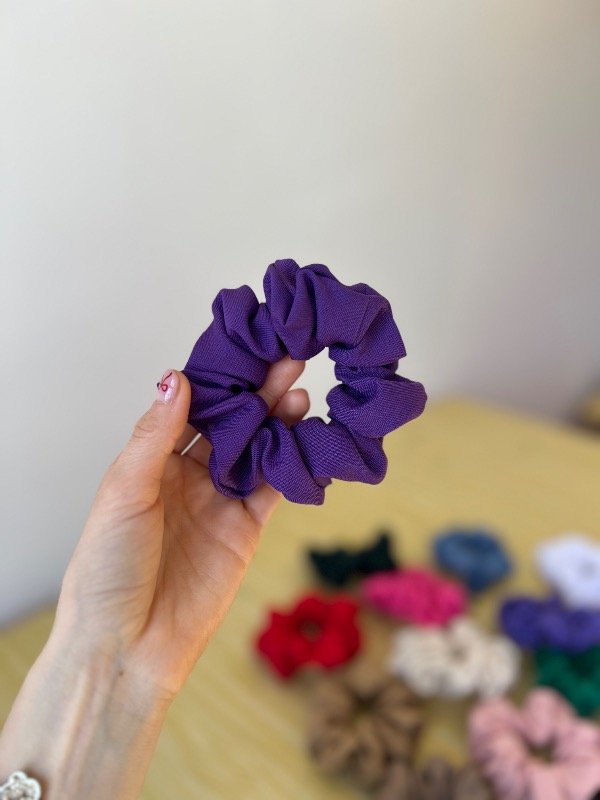 Producto - Scrunchie tropical violeta oscuro - 0