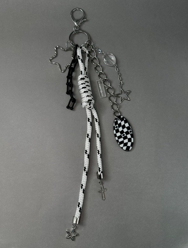 Producto - Llavero "Charmed"