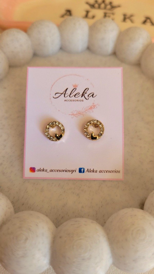 Producto - Aros strass y corazón de acero dorado - 1