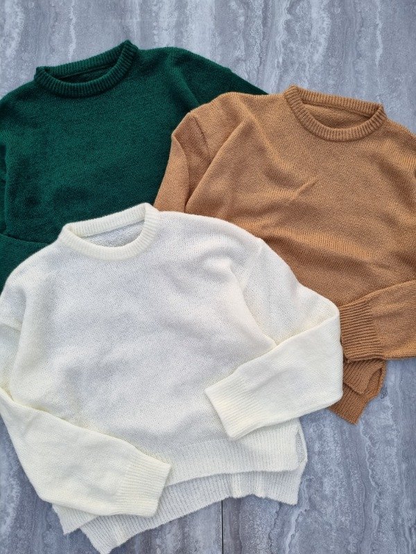 Producto - REINGRESO [knit054] Sweater ancho c/tajo irregular