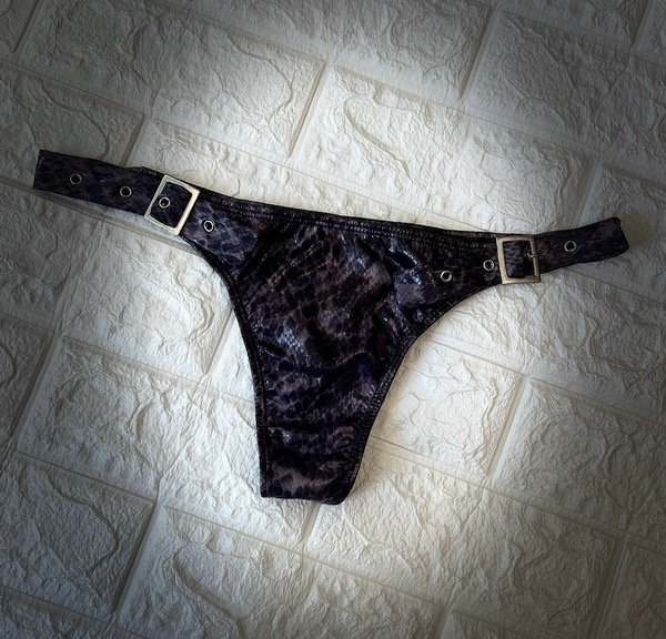 Producto - Reptil engomado c/hebilla