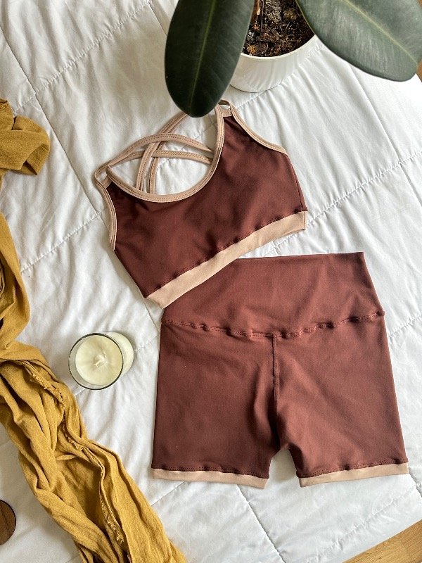 Producto - CONJUNTO DEPORTIVO CHOCOLATE