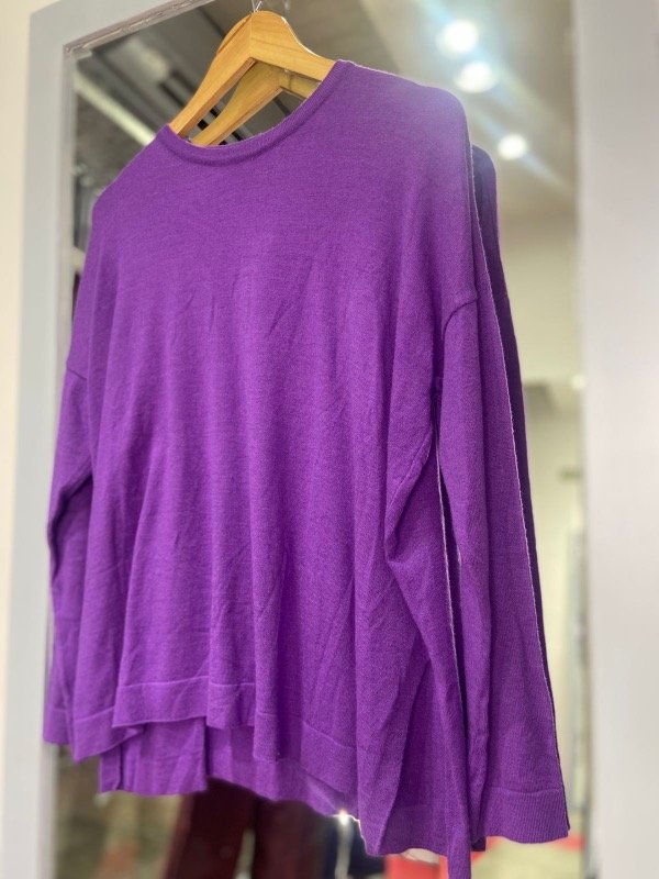 Producto - sweter  violeta cuello redondo