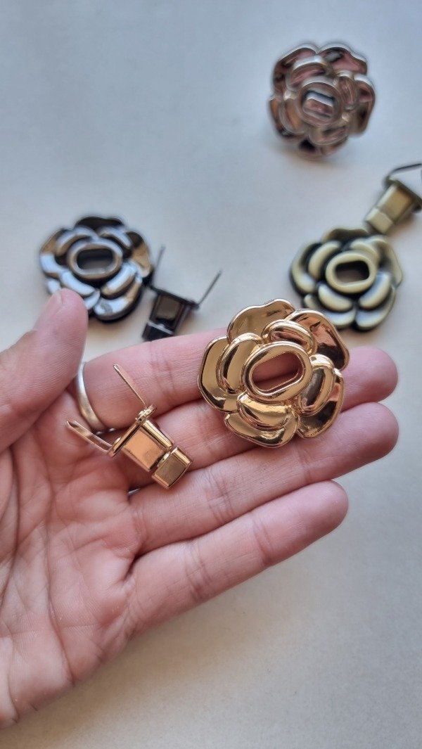 Producto - Botón/ hebilla metálico ROSA grande