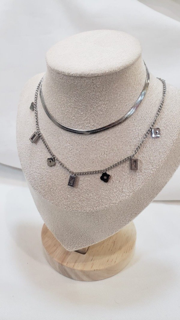 Producto - Conjunto doble florcitas y plana