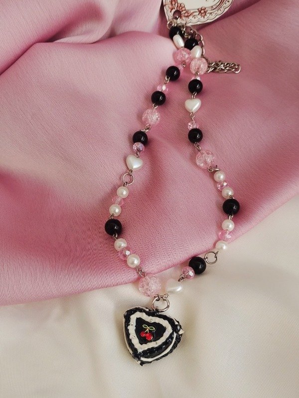 Producto - Collar Gotica Cherry