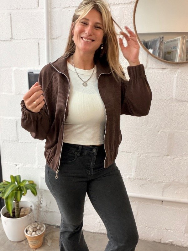 Producto - Campera MANGO Choco - 4