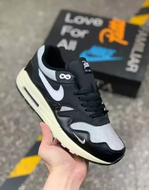 Producto - Nike Air Max 1 - 27
