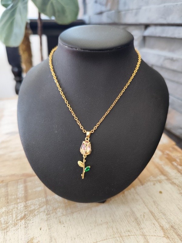 Producto - Collar tulipan dije cobre dorado. Cadena acero dorado.