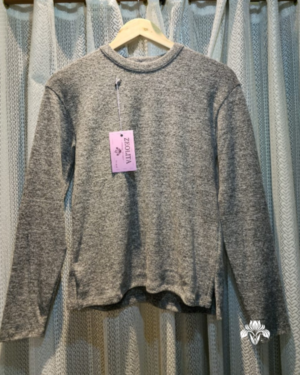 Producto - Suéter Gris Oscuro