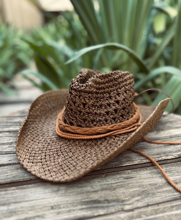 Producto - Sombrero tejido choco
