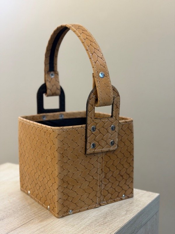 Producto - CANASTA MATERA ECO CUERO MARRÓN TRENZA