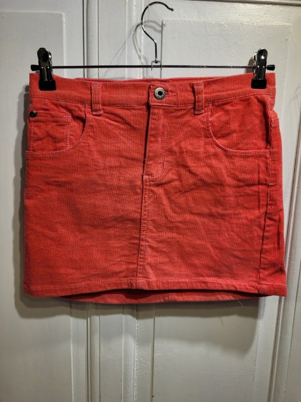 Producto - Falda SKOOP'S de corderoy rosa Talle 14 años - PRECIO: 10X