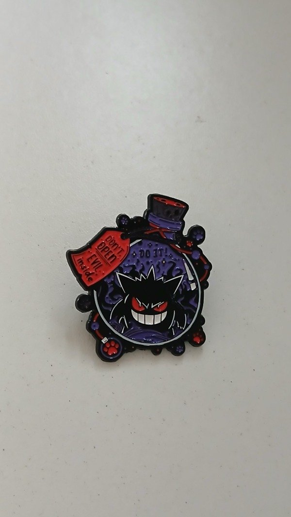 Producto - Pin Gengar capsula