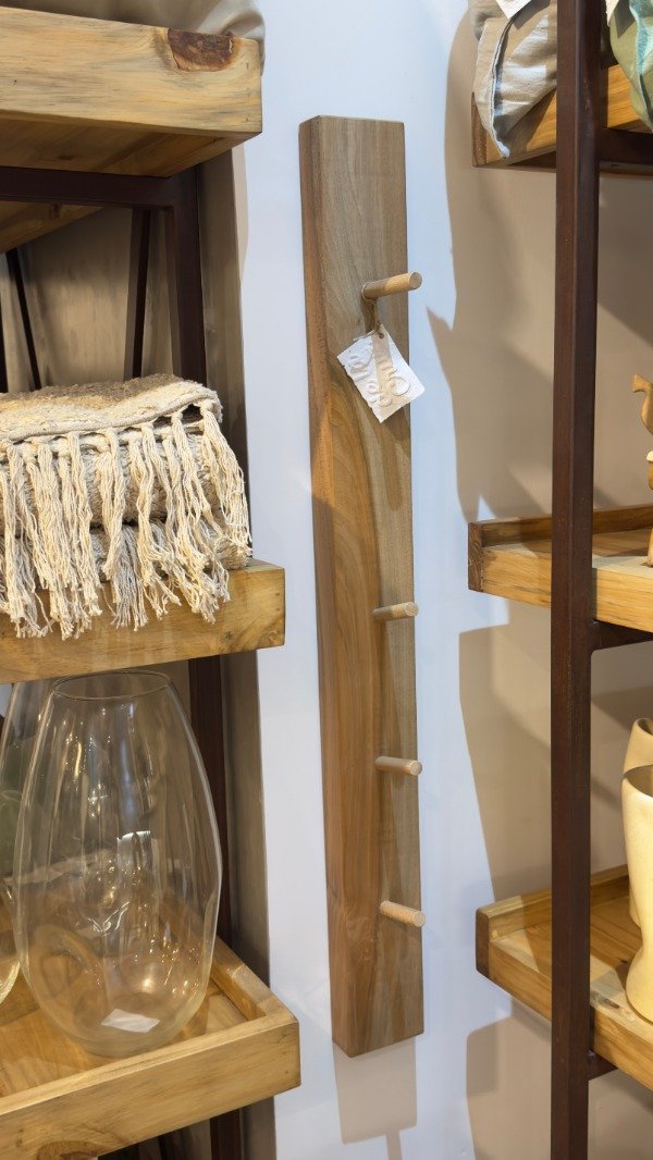 Producto - PERCHERO DE MADERA