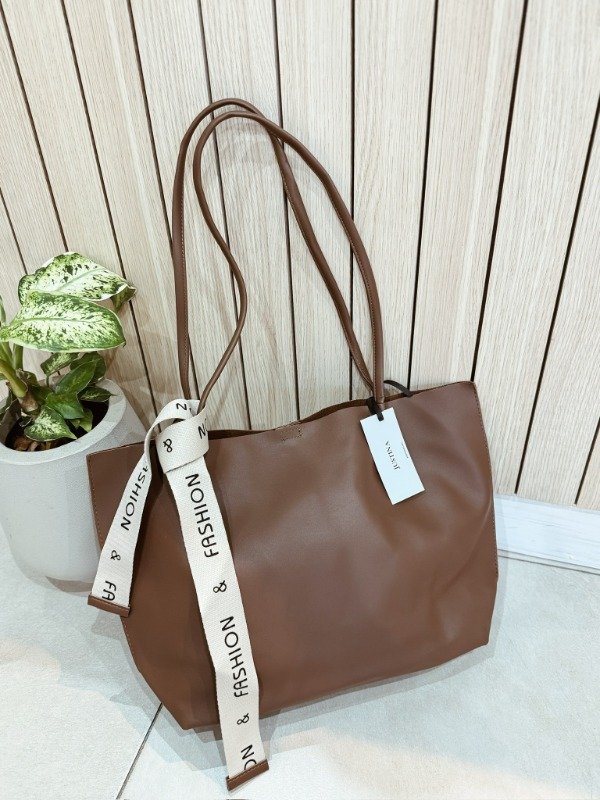 Producto - Tote Amparo Chocolate