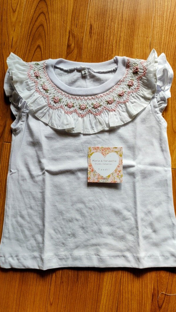 Producto - Remera CANDE sin manga( bordado rosa viejo) - 2